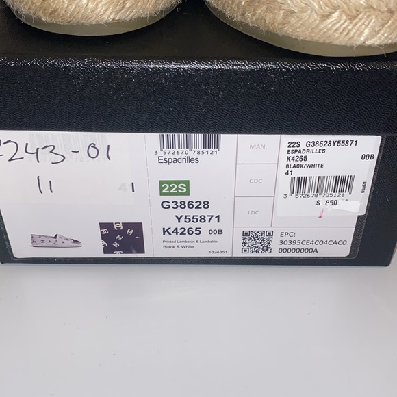 Slight Wear Chanel Espadrilles size 41 - 100% authentic - Picture 7 of 7